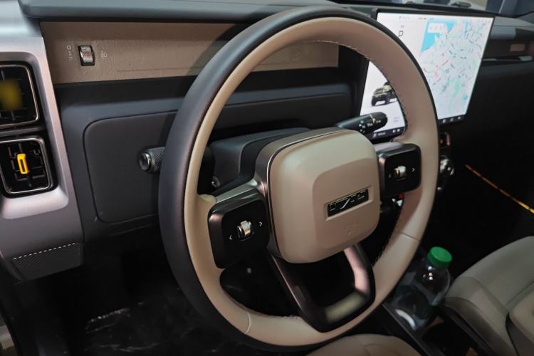 Used iCAR V23 2025 501 Four-Wheel Drive Intelligent Driving Version
