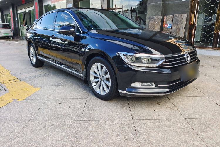 Used Volkswagen Magotan 2019 330TSI DSG Leading Edition China V Standard
