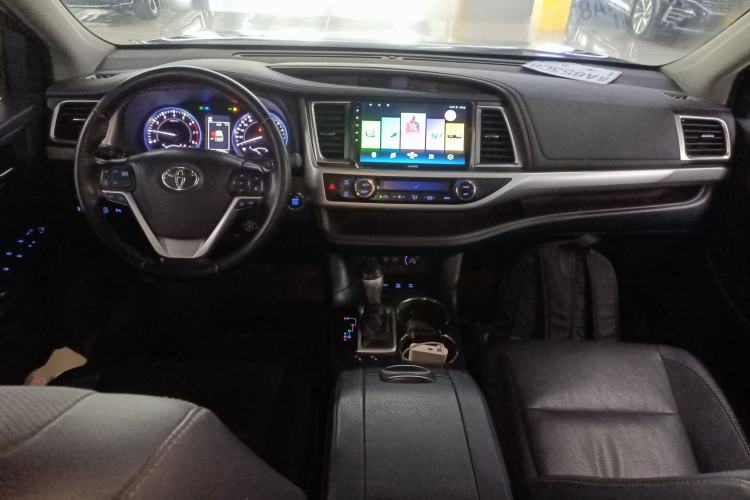 Used Toyota Highlander 2018 2.0T Four-Wheel Drive Luxury Version 7 Seats China VI Standard
