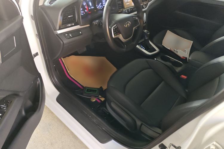 Used Hyundai Elantra 2016 1.6L Automatic ZhiXuan – Elite Version
