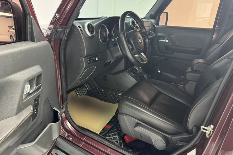 Used Beijing Auto BJ40 2016 40L 2.3T Automatic All-Wheel Drive Premium Edition
