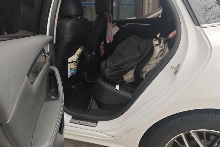 Used BYD Qin Pro New Energy 2019 EV Super Edition High-Power Smart Connect Luxurious Model
