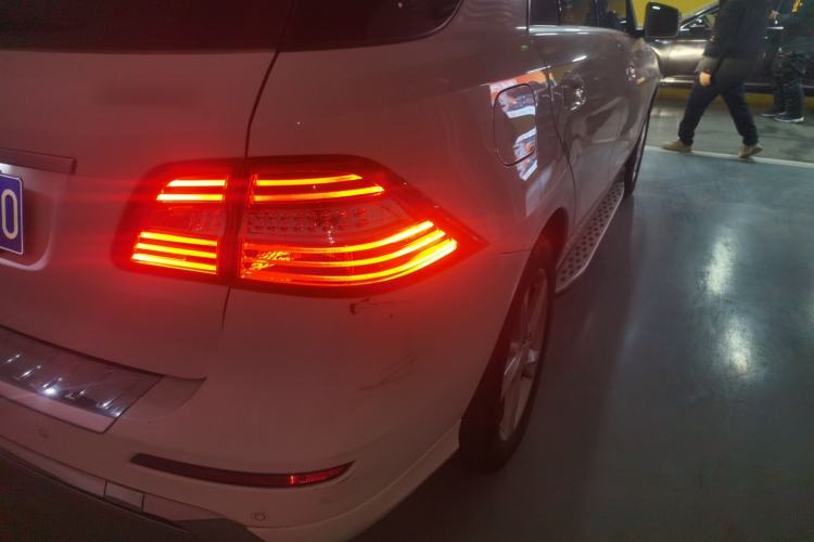 Used Mercedes-Benz M-Class 2014 ML 400 4MATIC Dynamic Model
