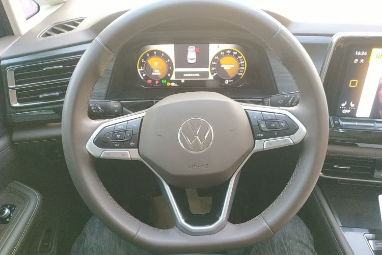 Used Volkswagen Viloran 2024 330TSI Luxury Edition