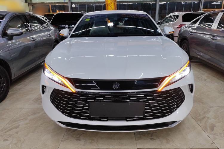 Used BYD Qin L 2025 DM-i Smart Drive 80KM Leading Model