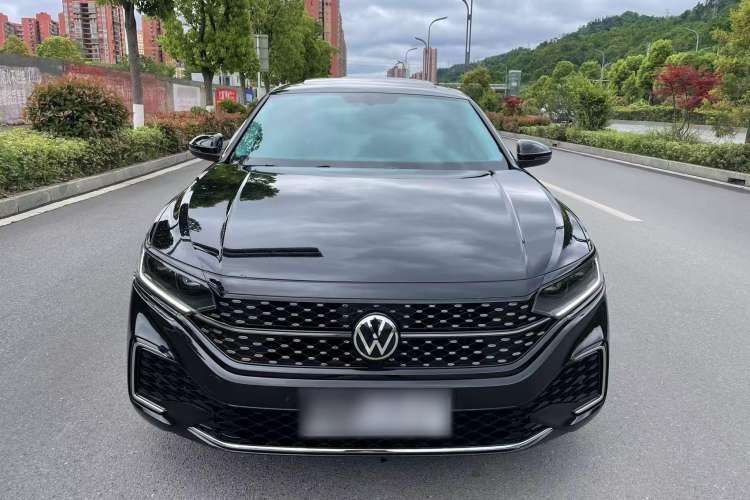 Used Volkswagen Passat 2024 380TSI Starry Dragon Edition
