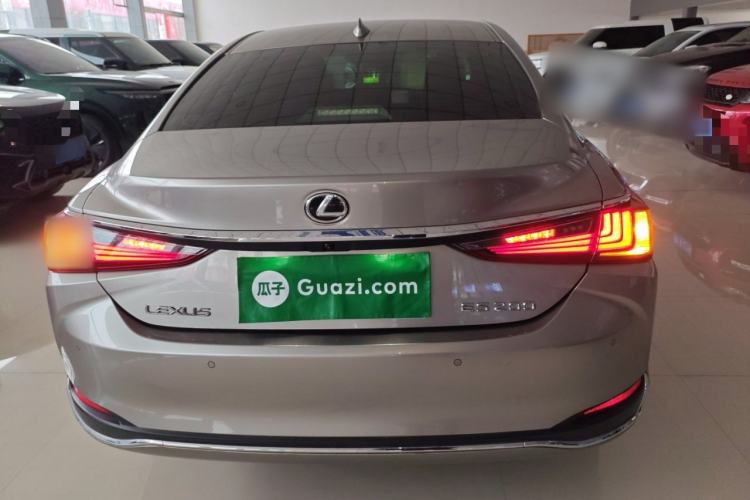 Used Lexus ES 2023 200 Excellence Edition