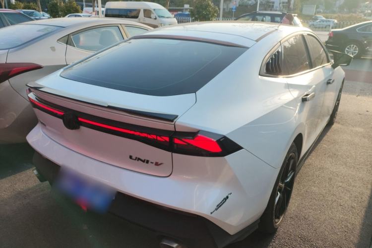 Used Changan UNI-V 2023 1.5T Prestige Model
