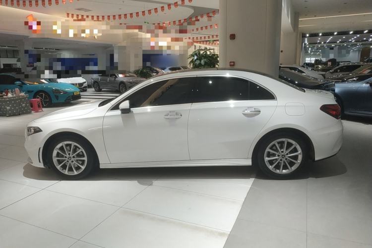 Used Mercedes-Benz A-Class 2022 Restyled A 200 L Sport Sedan Fashion Version
