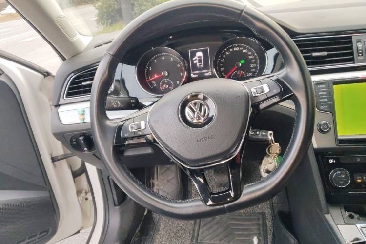 Used Volkswagen Lamando 2018 280TSI DSG Comfort Edition
