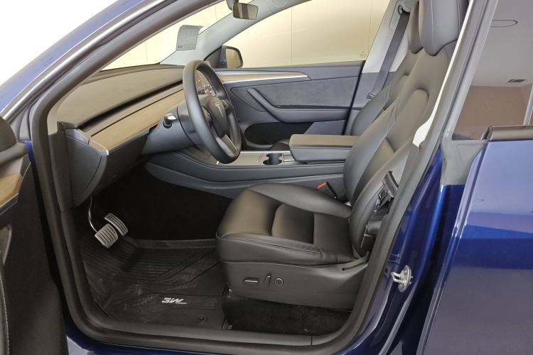 Used Tesla Model Y 2022 Performance High-Performance All-Wheel-Drive Version
