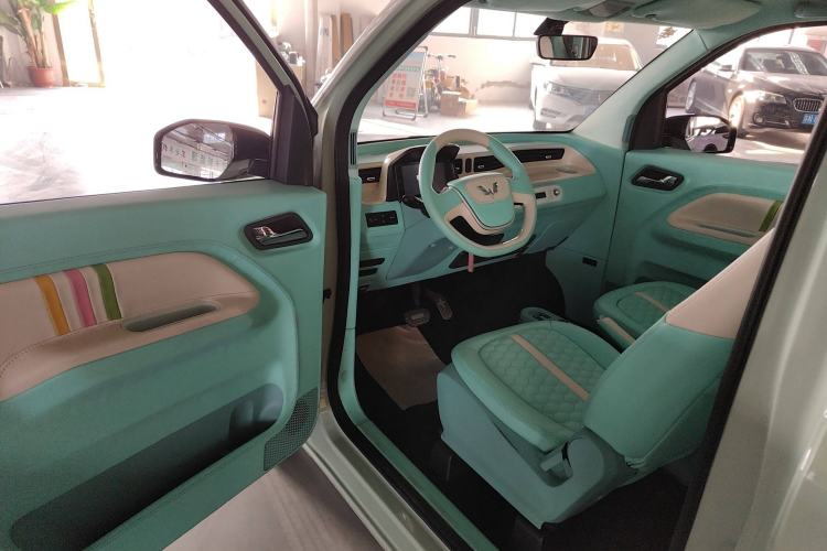 Used Wuling Hongguang MINIEV 2021 Macaron Premium Model – Lithium-NMC
