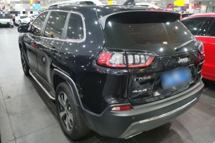 Used  Cherokee 2019 2.0T Four-Wheel Drive Exploration Edition + Autonomous Driving Smart Package China V