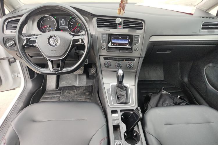 Used Volkswagen Golf 2015 1.4TSI Automatic Comfort Model
