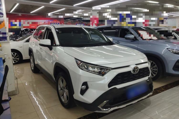 Used Toyota RAV4 2021 2.0L CVT Two-Wheel Drive Fashion Edition