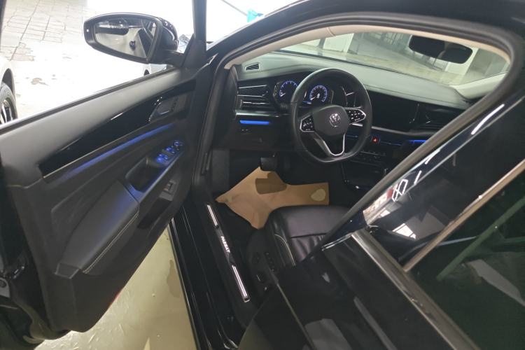 Used Volkswagen Passat 2023 330TSI Luxury Edition
