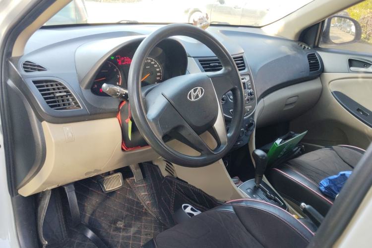 Used Hyundai Verna 2014 1.4L Automatic Smart GLS