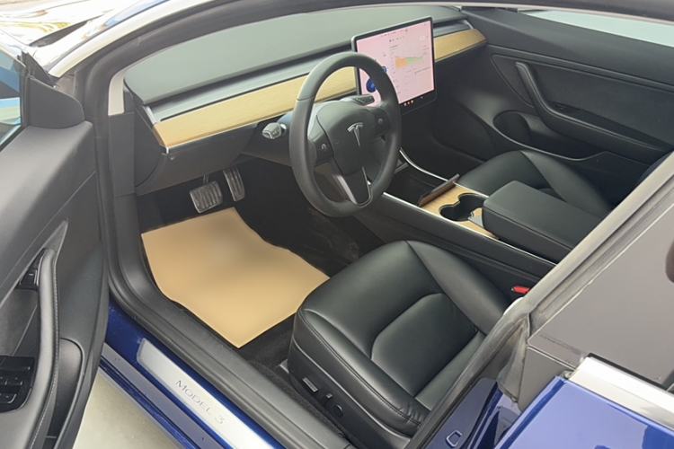 Used Tesla Model 3 2020 Long-Range Rear-Wheel-Drive Version
