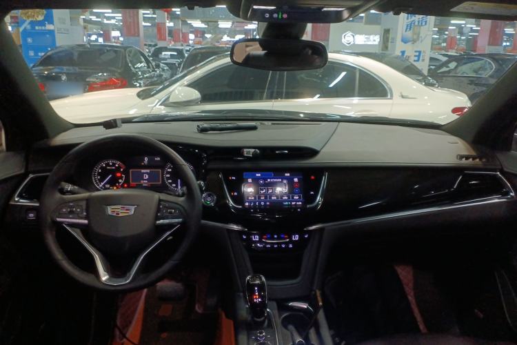 Used Cadillac XT6 2022 2.0T 7-Seater Two-Wheel Drive Luxury Version
