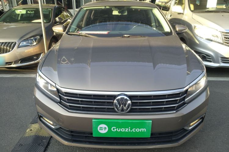 Used Volkswagen Passat 2017 280TSI DSG Luxury Edition
