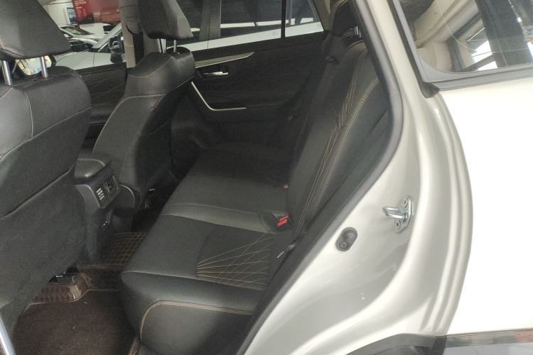 Used Toyota RAV4 2024 2.0L CVT Two-Wheel Drive Fashion Plus Edition