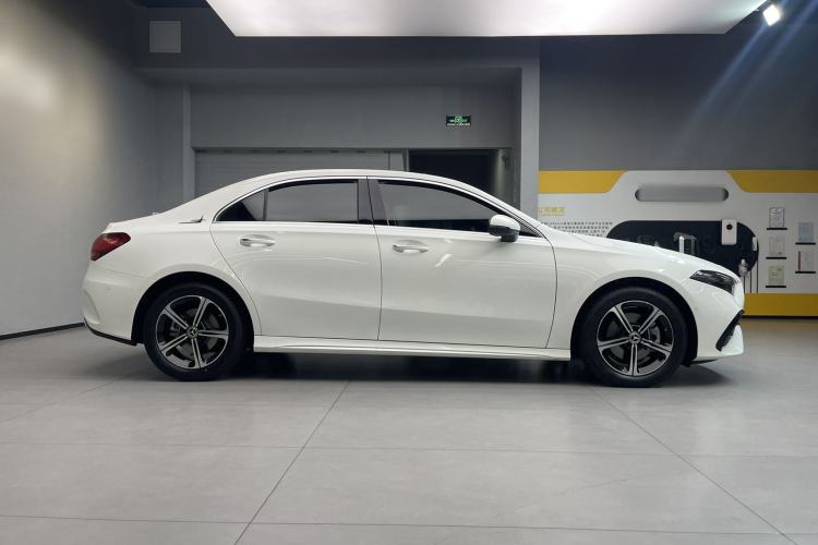 Used Mercedes-Benz A-Class 2025 A 200 L Fashion Model
