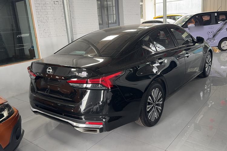 Used Nissan Teana 2022 2.0L XL-Upr Enjoyment Edition
