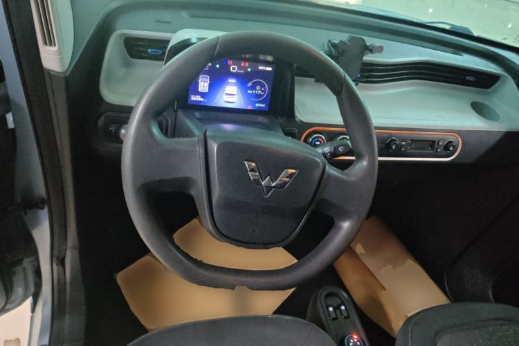 Used Wuling Hongguang MINIEV 2021 Macaron Fashion Model Lithium Iron Phosphate