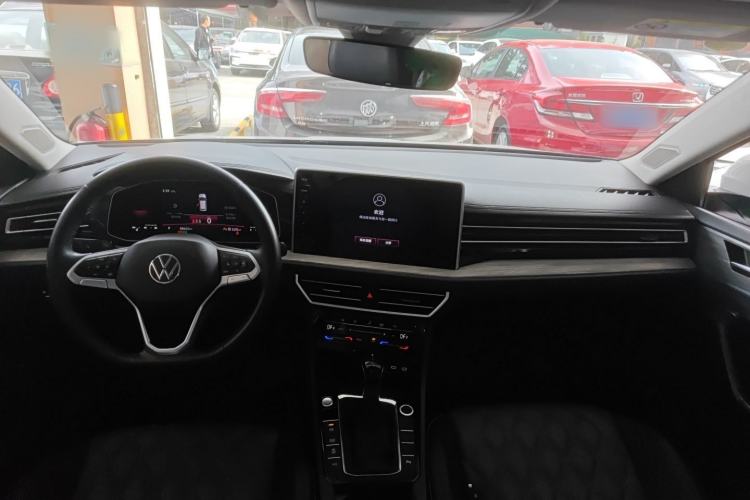 Used Volkswagen Sagitar 2023 200TSI DSG Excellence Edition
