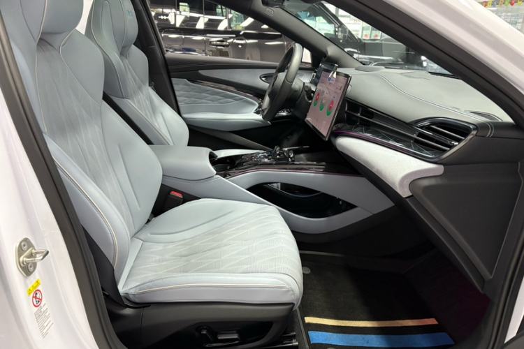 Used BYD Seal 2022 700 km Long-Range Rear-Wheel-Drive Version