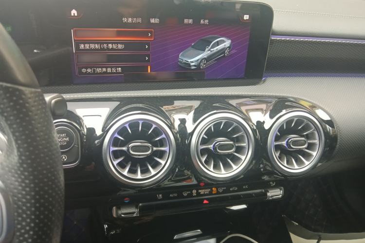 Used Mercedes-Benz A-Class 2022 Restyled A 200 L Sport Sedan Fashion Version
