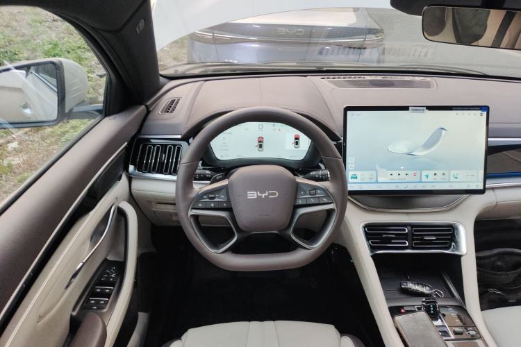 Used BYD Song PLUS New Energy 2025 EV Intelligent Driving Version 520km Premium Model
