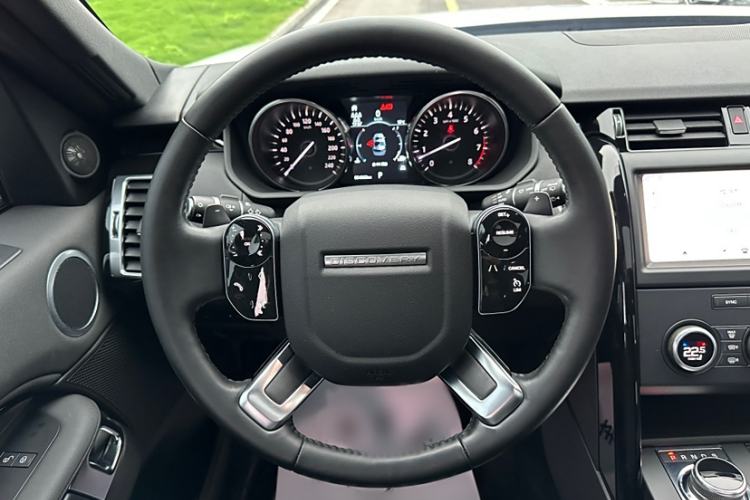 Used Land Rover Discovery 2019 3.0 SC V6 SE
