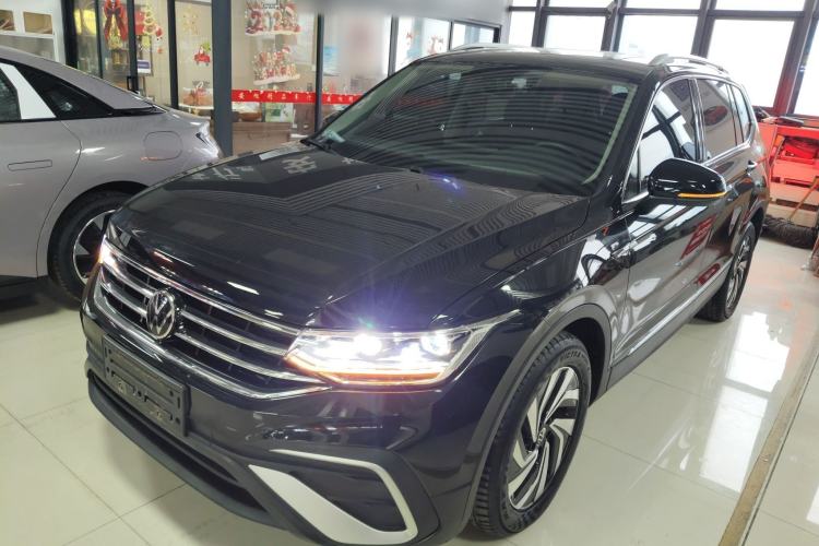 Used Volkswagen Tiguan L 2024 330TSI Automatic Two-Wheel Drive Smart Edition
