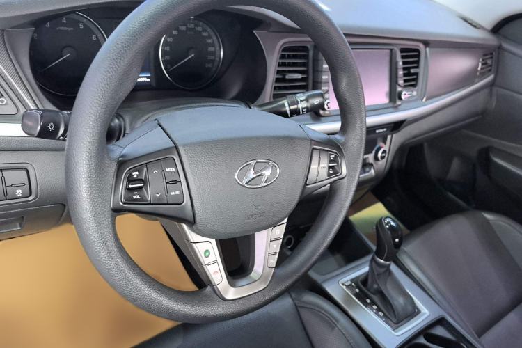 Used Hyundai Mistra 2019 1.8L Automatic Deluxe DLX Model China VI Standard