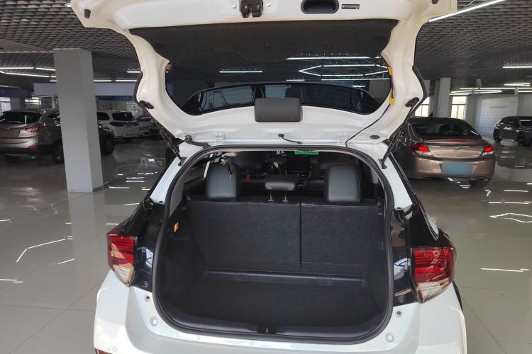 Used Toyota YARiS L 2022 X-Trail 1.5L CVT Luxury PLUS Edition