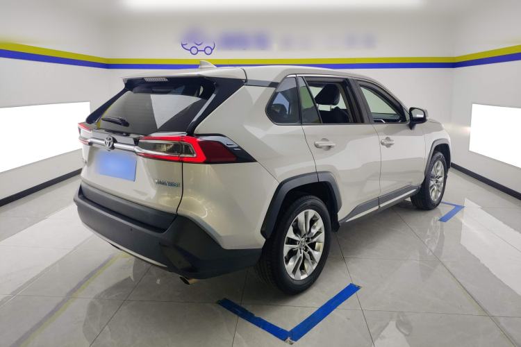 Used Toyota Wildlander 2020 2.0L CVT Two-Wheel Drive Luxury Edition
