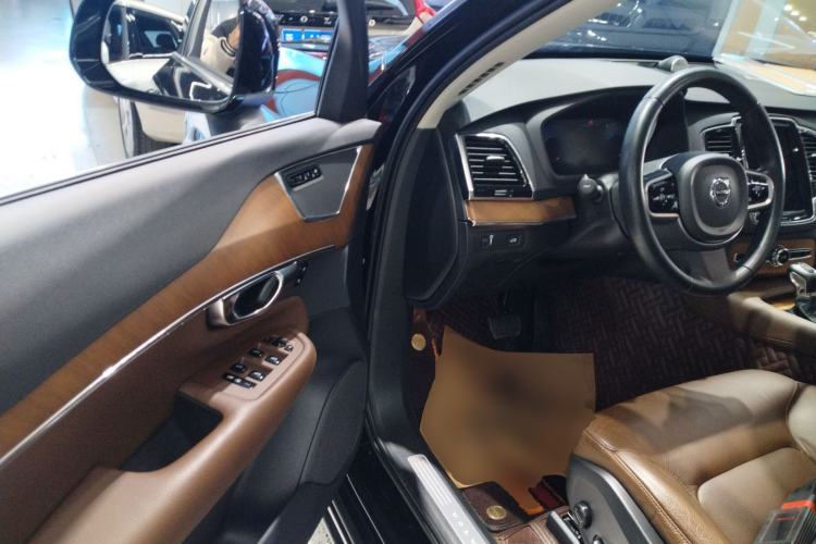 Used Volvo XC90 2020 Facelifted T6 Zhiyi Luxury 7-Seater
