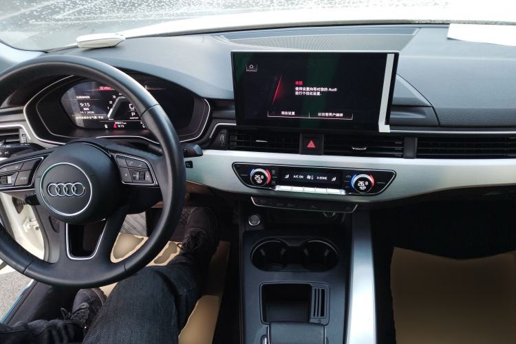 Used Audi A4L 2022 40 TFSI Fashion Dynamic Model
