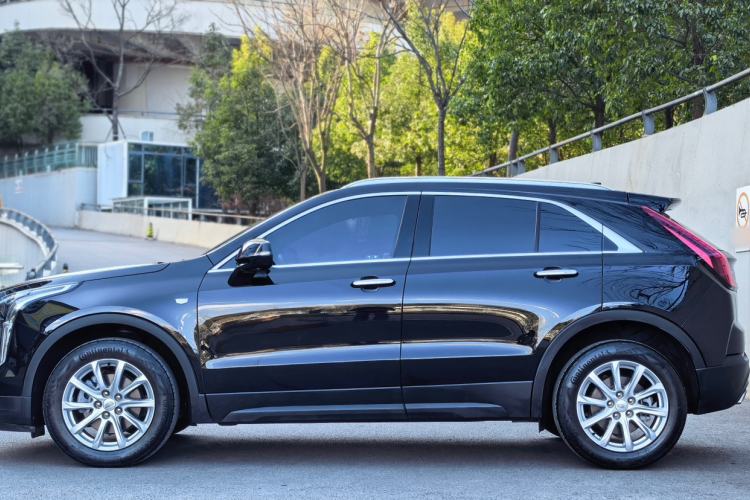 Used Cadillac XT4 2023 28T Two-Wheel Drive Fashion Edition
