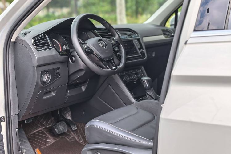 Used Volkswagen Tiguan L 2018 330TSI Automatic Two-Wheel Drive Luxury Edition
