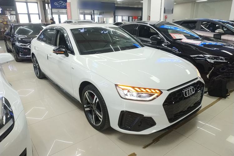 Used Audi A4L 2022 40 TFSI Luxury Dynamic Model