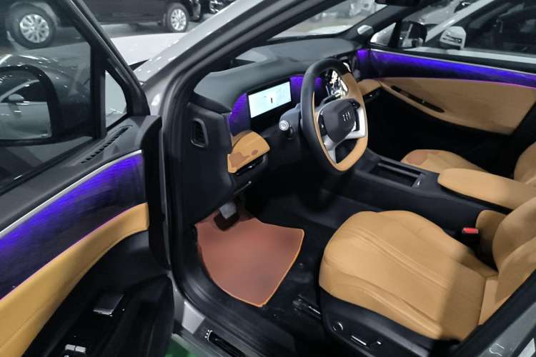 Used  L7 2023 1.5T 115 km Starship
