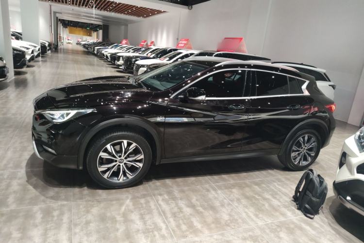 Used Infiniti QX30 2017 2.0T Four-Wheel Drive Sport Edition