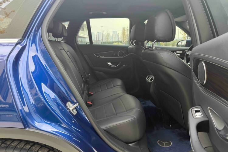 Used Mercedes-Benz GLC 2017 GLC 260 4MATIC Luxury Model
