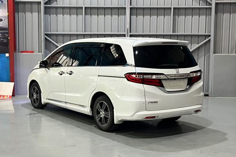 Used Honda Odyssey 2015 Revised Version 2.4L Comfort Edition
