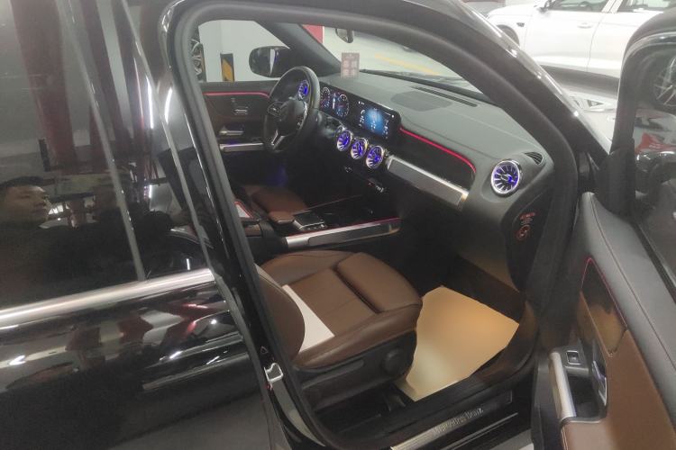 Used Mercedes-Benz GLB 2022 Updated GLB 200 Fashion Edition
