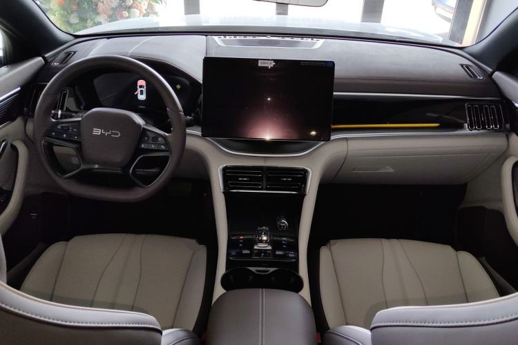 Used BYD Song PLUS New Energy 2025 EV Intelligent Driving Version 520km Premium Model
