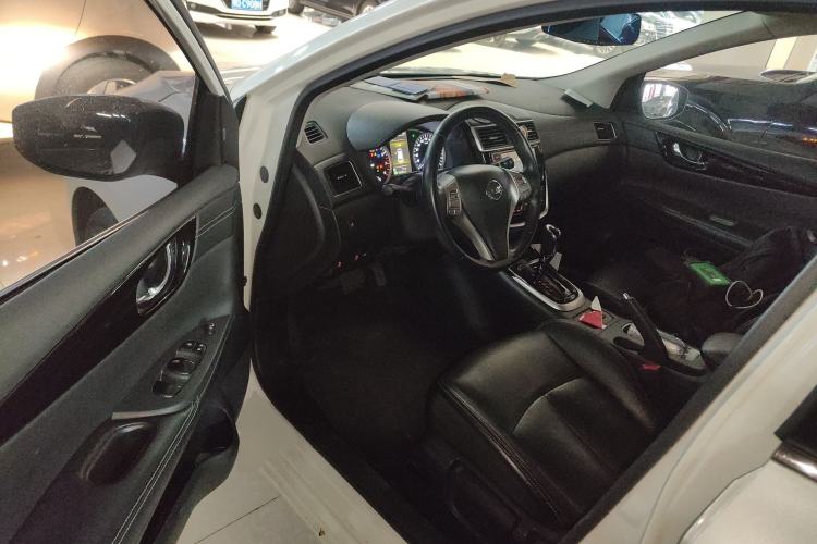 Used Nissan Tiida 2016 1.6L CVT ZhiZun Edition
