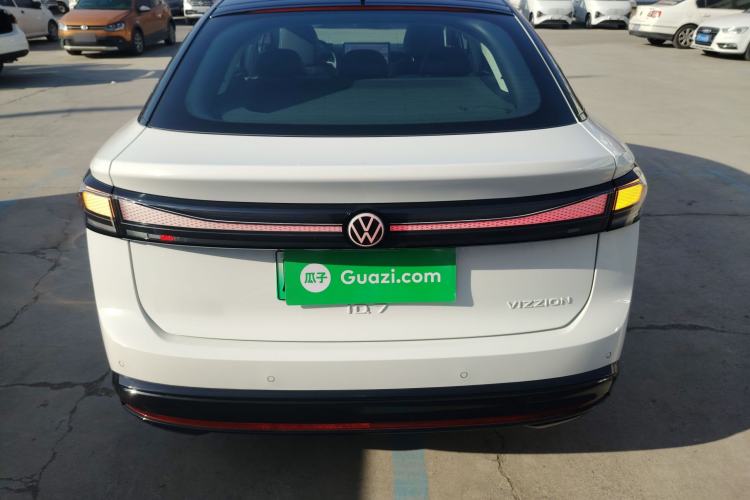 Used Volkswagen ID.7 VIZZION 2024 AIR model
